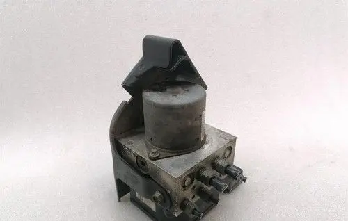 Jeep Grand Cherokee ABS pump bracket 68241677AB