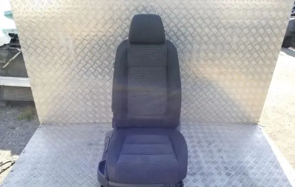 Volkswagen Golf Plus Front passenger seat 