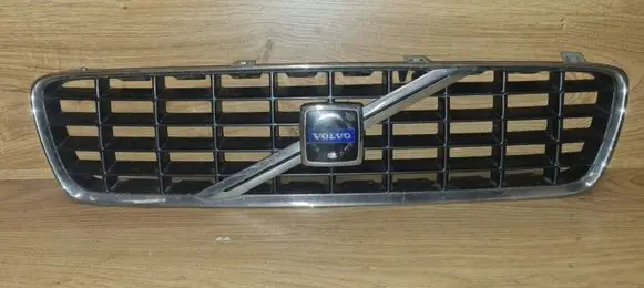 Volvo S60 Front bumper upper radiator grill 9190740