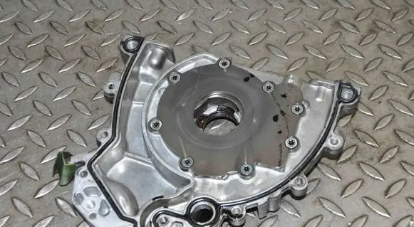 Land Rover Range Rover L405 Oil pump 9X2Q6600AC