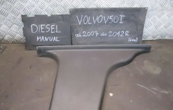 Volvo V50 (C) pillar trim 9486848