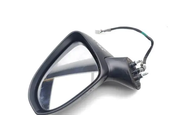 Toyota Avensis T270 Front door electric wing mirror E11026983