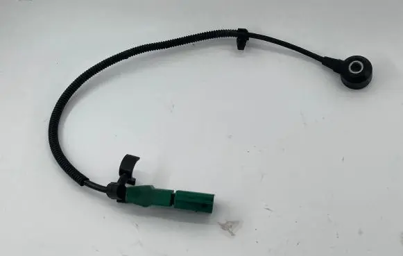 Audi TT TTS Mk2 Detonation knock sensor 06E905377A