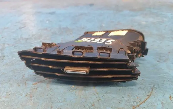 Ford Focus Central locking motor BM51A014L20AF