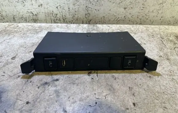 Toyota Yaris Cross Other switches/knobs/shifts 554070D020