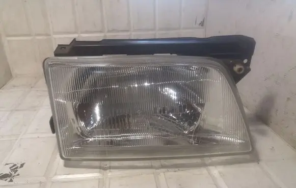 Opel Kadett E Headlight/headlamp 90008020 40275 1305544026