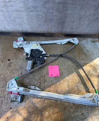 Ford Focus Front door window regulator with motor 103604XXX