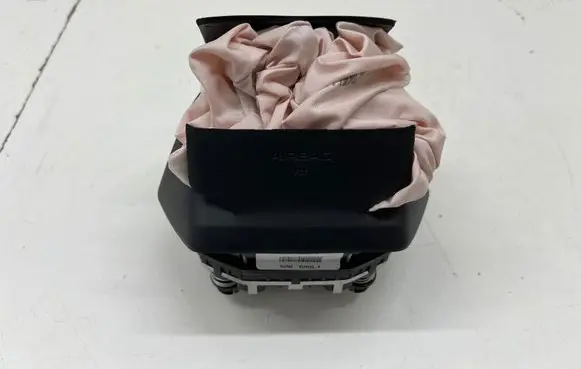 Peugeot 3008 III Steering wheel airbag 98433380ZD