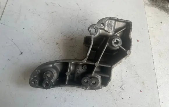 Generator/alternator bracket
