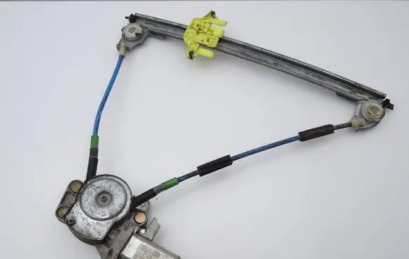 Citroen Xsara Picasso Rear door window regulator with motor 9637090880