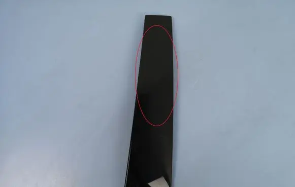 Front door glass trim molding