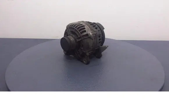 Audi A4 S4 B5 8D Generator/alternator 028903029B