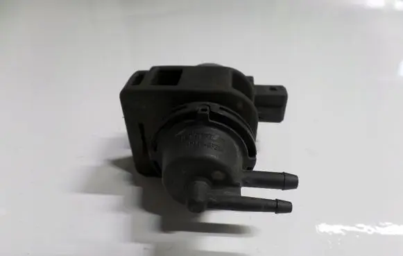 Renault Scenic III - Grand scenic III Turbo solenoid valve 8200575400