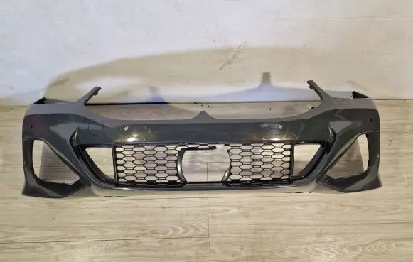 BMW 8 G14 Front bumper 51118070558
