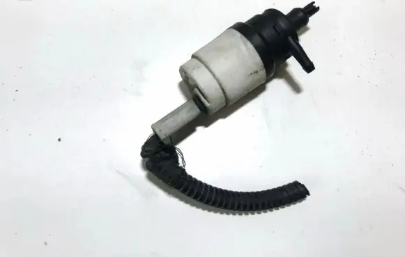 Alfa Romeo 156 Windscreen/windshield washer pump