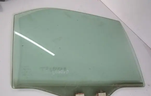 Honda Legend III KA9 Rear door window glass 