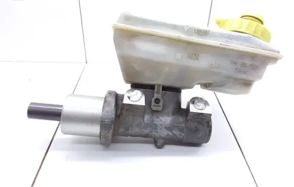 Ford Galaxy Master brake cylinder 7M1611303