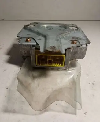 Suzuki Grand Vitara I Airbag control unit/module 3891065D11 1523002043 0220431DD