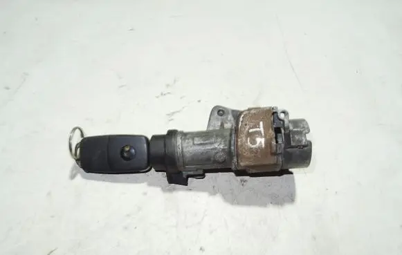 Volkswagen Transporter - Caravelle T5 Ignition lock 4B0905851Q