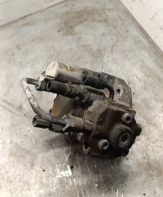 Toyota Avensis T250 Fuel injection high pressure pump 221000g010