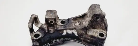 Citroen C4 I Picasso Engine mounting bracket 9645382880