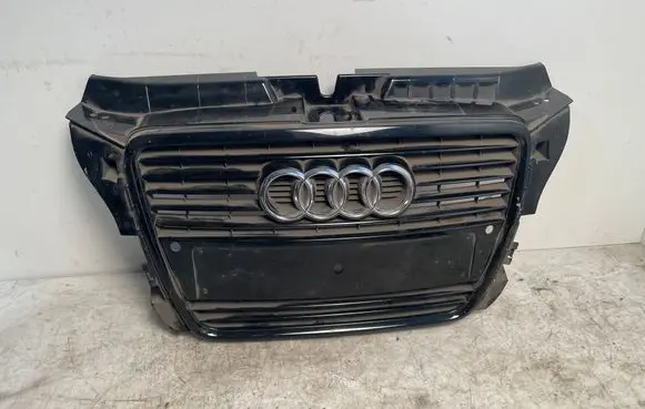 Audi A3 S3 8V Front grill 8P0853037