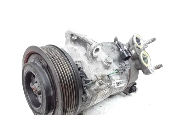 Volvo V40 Air conditioning (A/C) compressor (pump) 31469966 P31469966