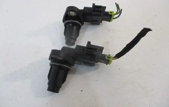 Camshaft position sensor