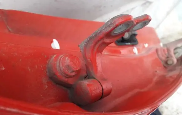 Ford Focus Rear door lower hinge