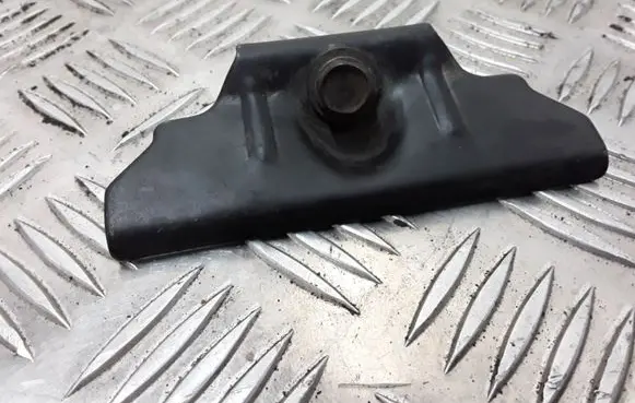 KIA Carens III Battery bracket 
