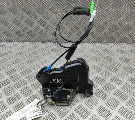 Toyota Land Cruiser (J200) Coupe door lock (next to the handle) 6904060210