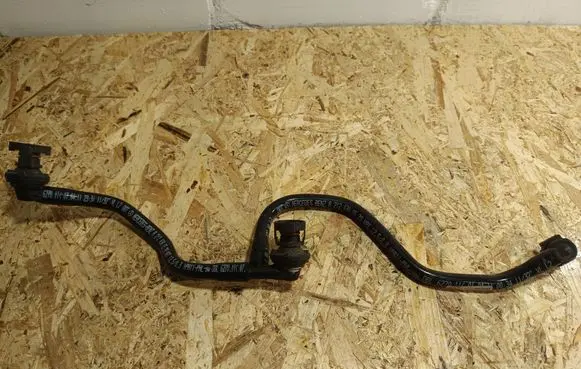 Mercedes-Benz CLS C218 X218 Vacuum line/pipe/hose A2124300529
