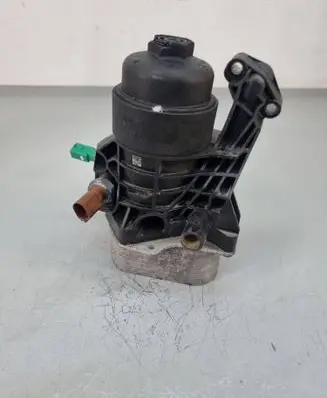 Skoda Octavia Mk3 (5E) Oil filter mounting bracket 03n117021