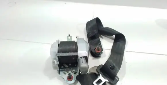 Hyundai i40 Front seatbelt 0589P1000145