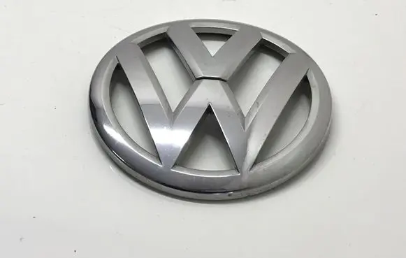 Volkswagen Beetle A5 Manufacturer badge logo/emblem 5C5853600 584760216