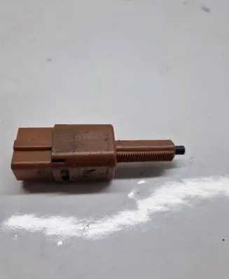 Clutch pedal sensor