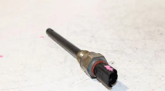 Ford Mondeo MK V Oil level sensor 9804663580