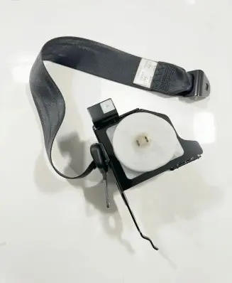 Mazda 6 Rear seatbelt 0643033 0443033 0033963