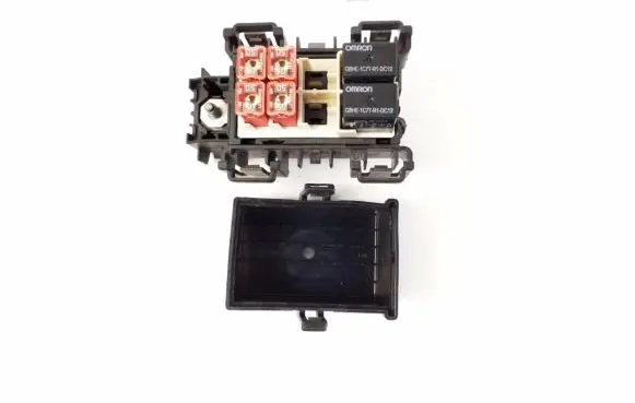 Jeep Grand Cherokee Fuse module P68101278AB