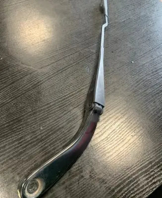 BMW 1 F20 F21 Front wiper blade arm 7239519