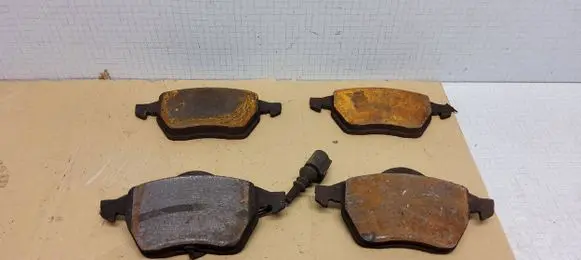 Seat Leon (1M) Brake pads (front) 
