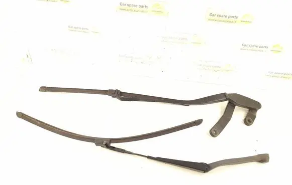 Mercedes-Benz E W212 Front wiper blade arm 2128200944 A2128200944