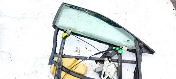 Audi A4 S4 B5 8D Front door window/glass frame 