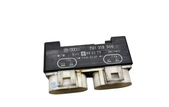 Volkswagen Multivan T4 Coolant fan relay 701919506