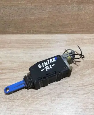 Opel Zafira A Central locking motor 1101215 505429