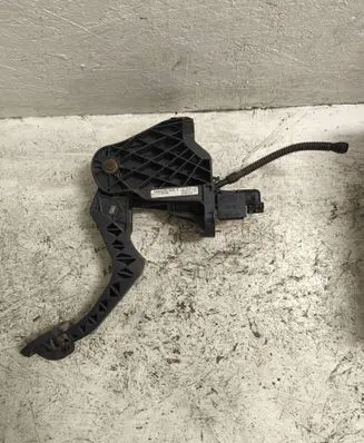 Volkswagen PASSAT B6 Clutch master cylinder 3C0721388G 3C1721059BB 13052008