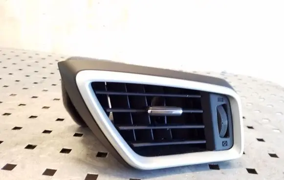 Nissan X-Trail T32 Dashboard side air vent grill/cover trim 687604BA0A 687604BA1A 687604CE0A