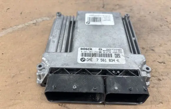 BMW 1 E81 E87 Engine control unit/module 0261201159 7561834 1039S10306