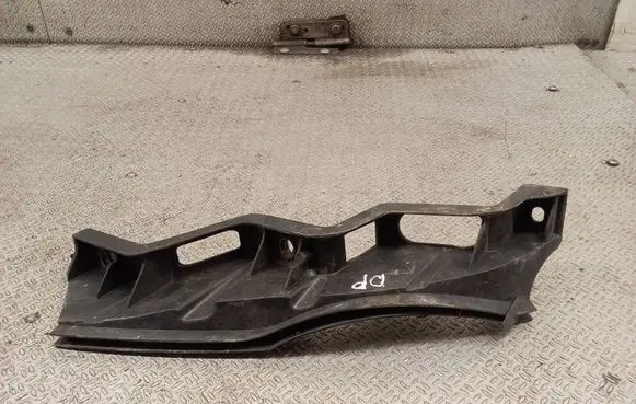 Volkswagen PASSAT B6 Headlight/headlamp mounting bracket 3C0807890