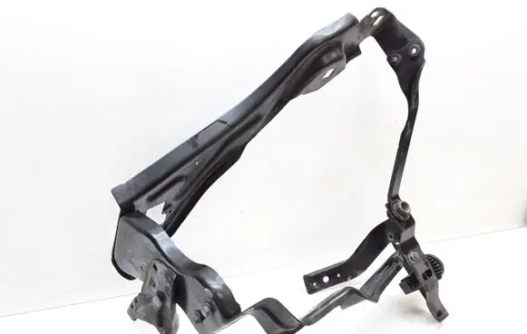 Mercedes-Benz C W204 Headlight/headlamp mounting bracket A2046201091 204626045